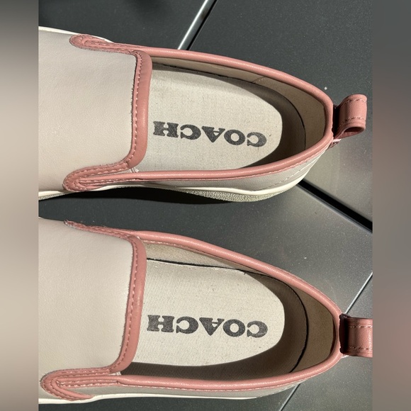 Coach C115 slip-ons - leather with pink peony trim. Size 7.5 - Picture 3 of 7